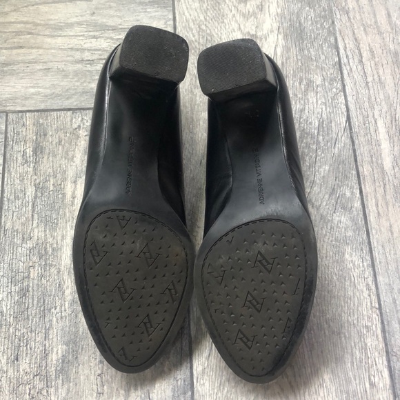 Lightly used Loafers - Picture 4 of 7